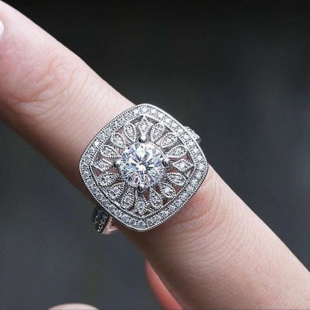 Vintage 925 Silver Round Cut White Sapphire Ring - Picture 1 of 4